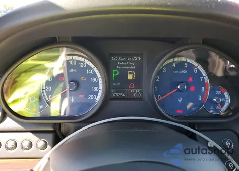 2007 Maserati Quattroporte M139 из США, поврежденный, VIN ZAMFE39AX70030282